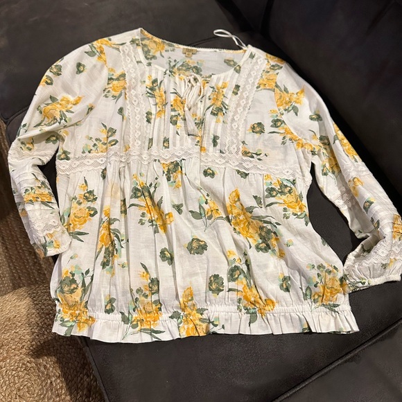 True Craft XL Floral Blouse - Yellow and Green - Picture 1 of 4